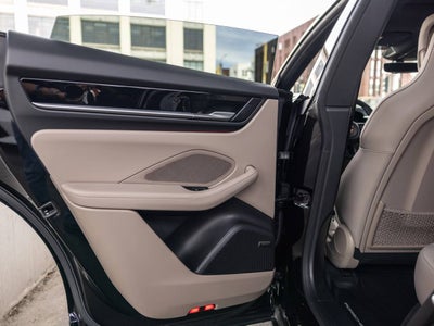 2025 Porsche Macan Electric