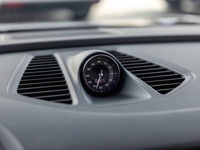 2025 Porsche Macan Electric