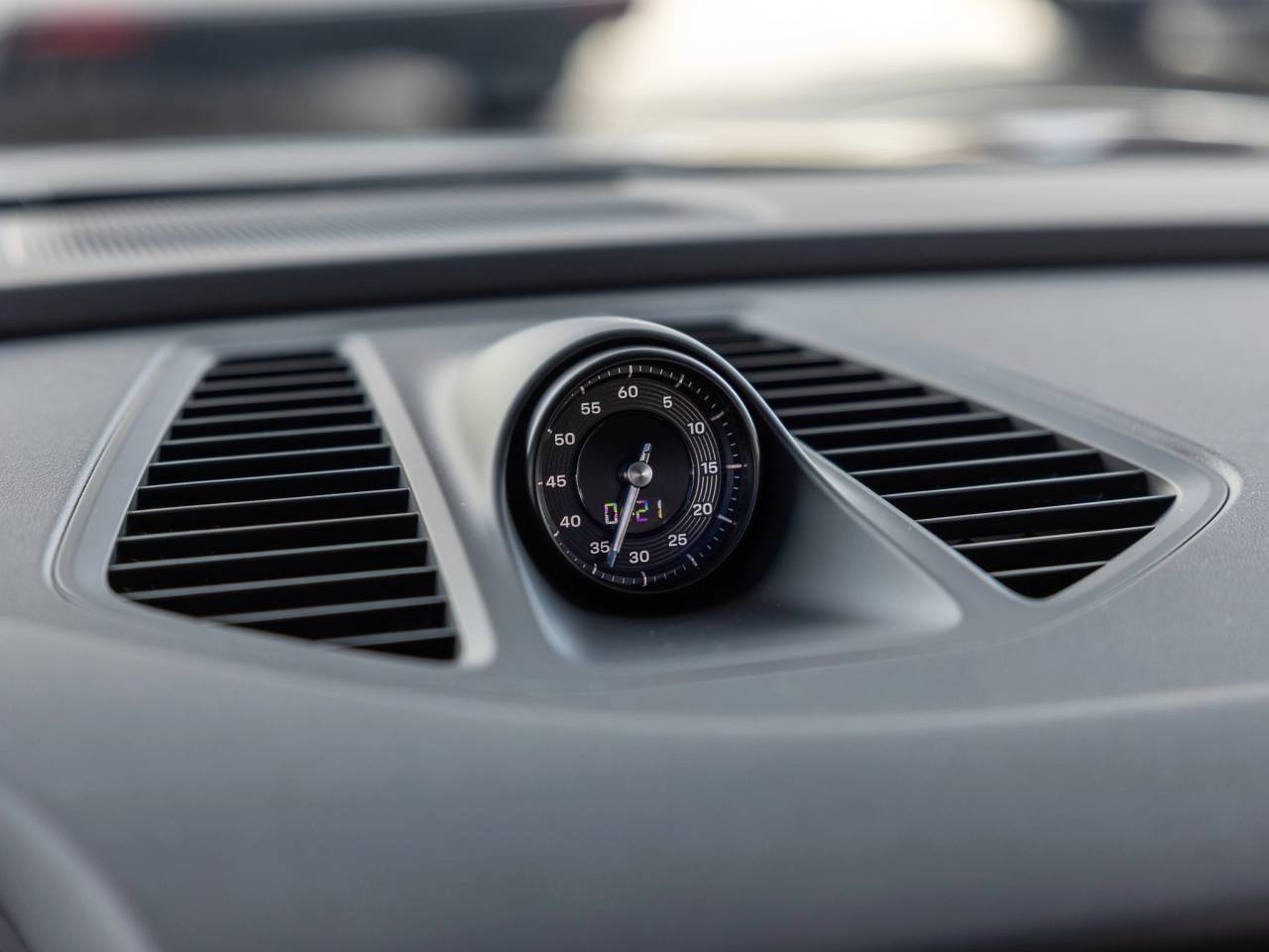 2025 Porsche Macan Electric