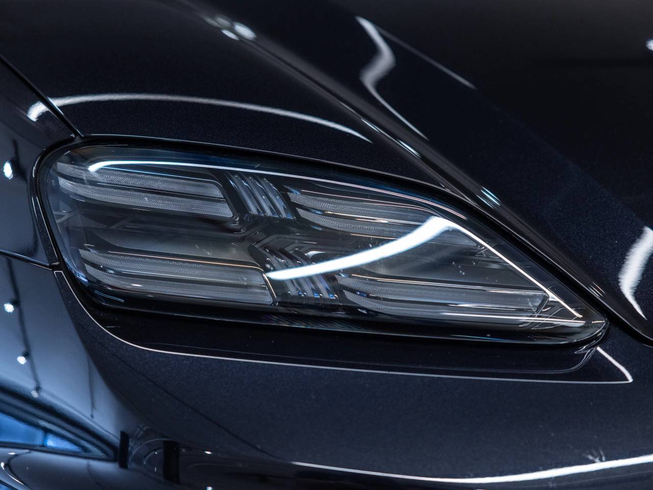 2025 Porsche Macan Electric