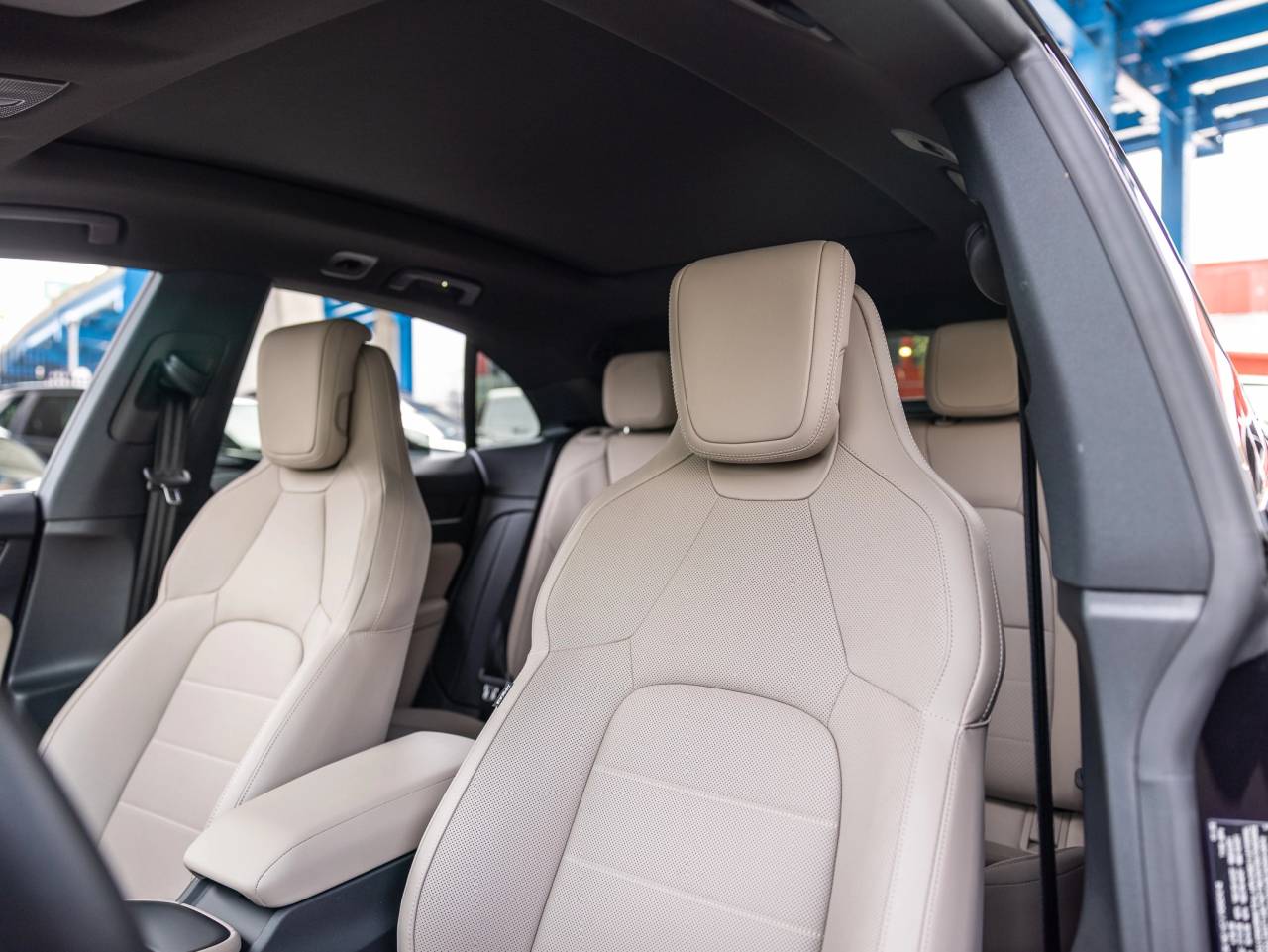 2025 Porsche Macan Electric