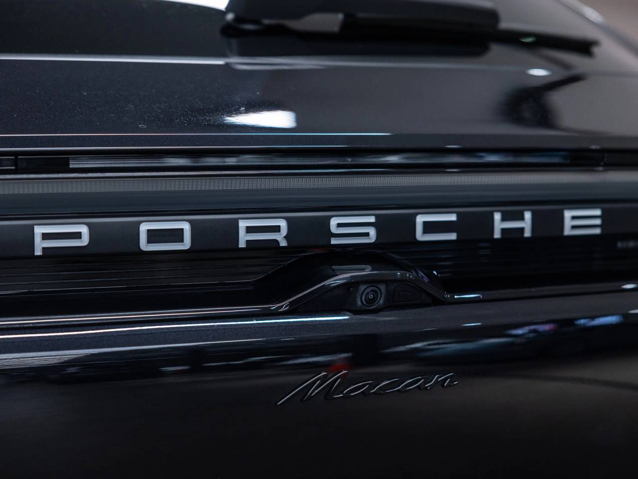 2025 Porsche Macan Electric