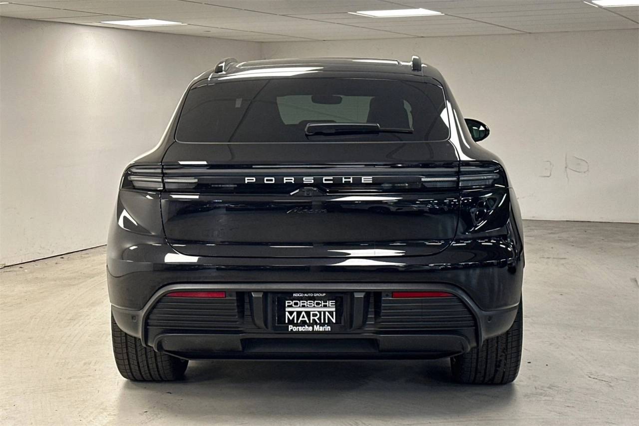 2025 Porsche Macan Electric