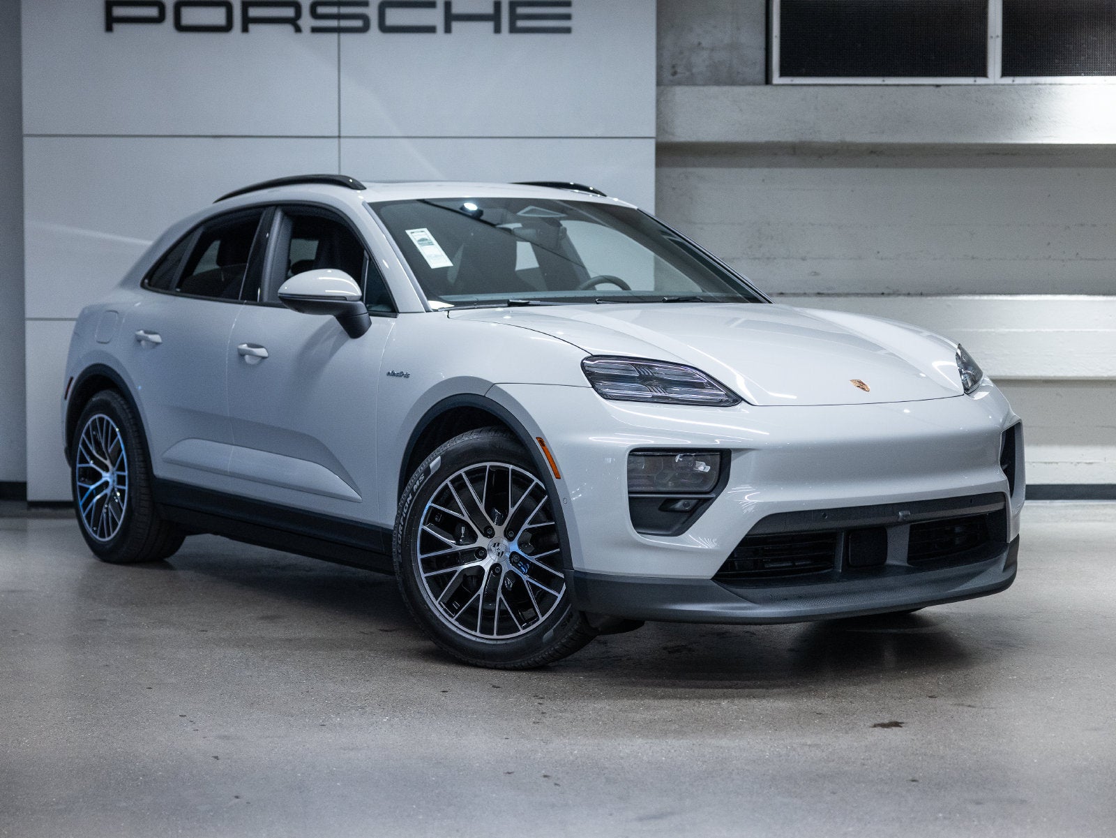 2026 Porsche Macan Macan Electric