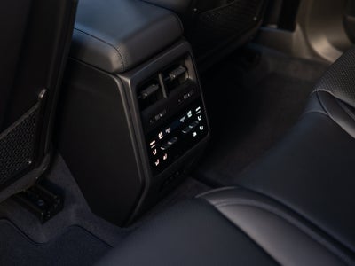 2026 Porsche Macan Macan Electric