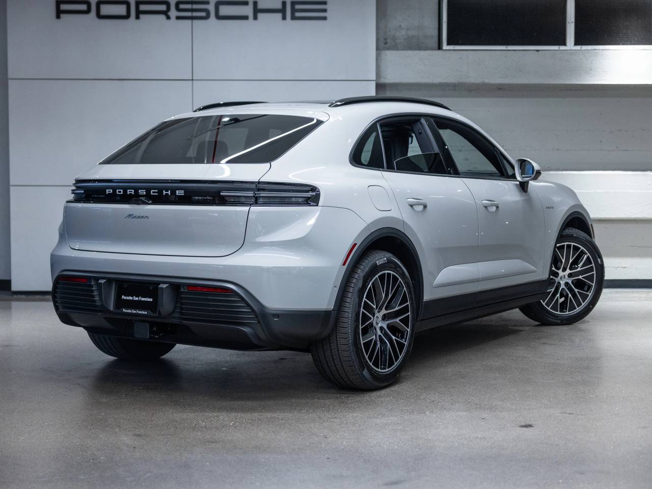 2026 Porsche Macan Macan Electric