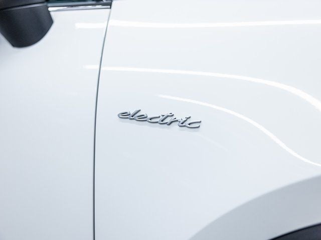 2025 Porsche Macan Macan Electric