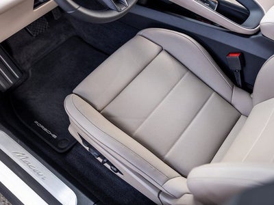 2025 Porsche Macan Macan Electric