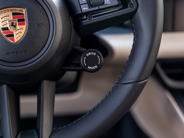 2025 Porsche Macan Macan Electric