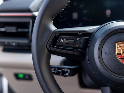 2025 Porsche Macan Macan Electric