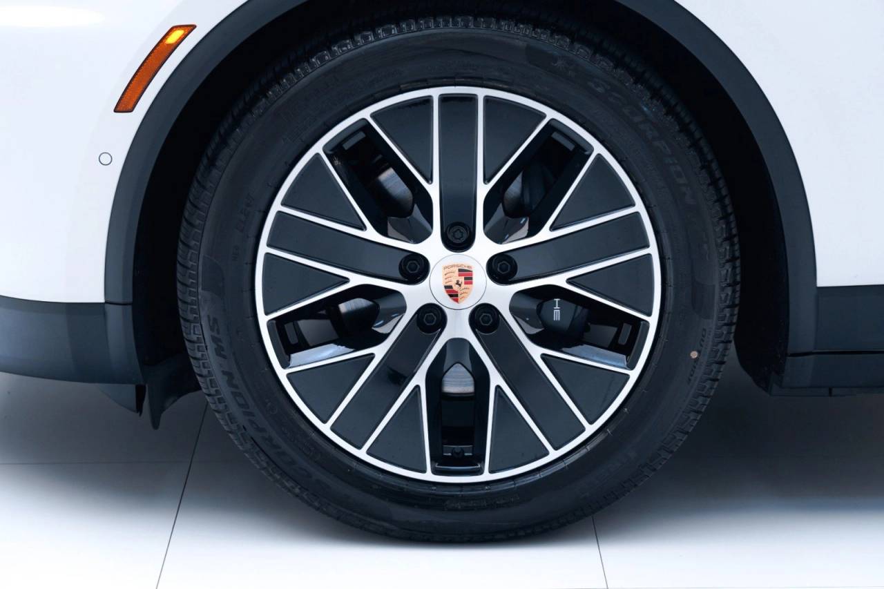 2025 Porsche Macan Macan Electric