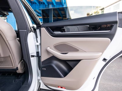 2025 Porsche Macan Macan Electric