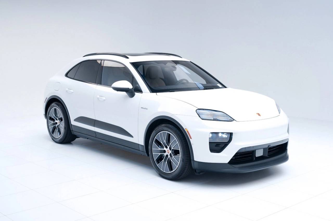 2025 Porsche Macan Macan Electric