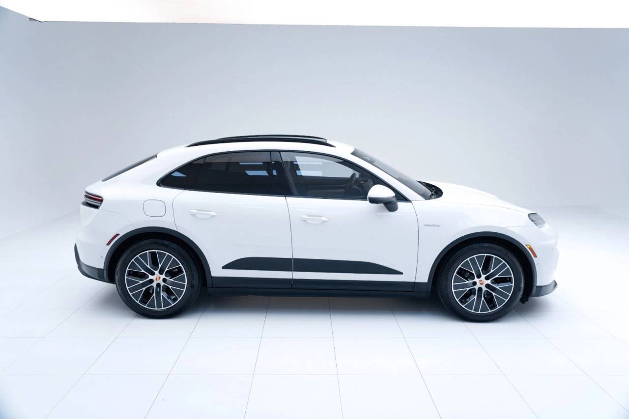 2025 Porsche Macan Macan Electric