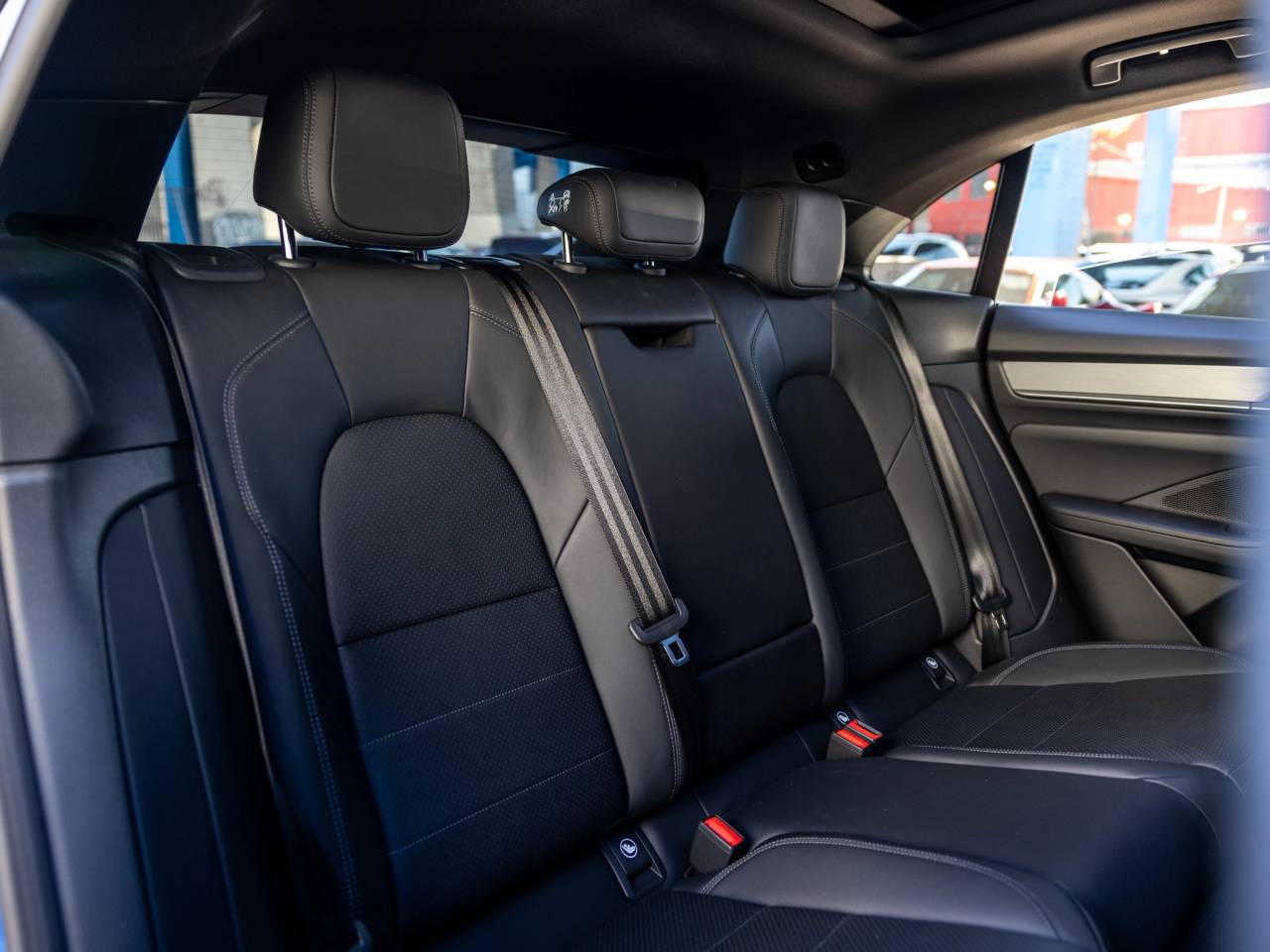 2026 Porsche Macan Macan Electric