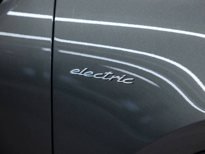 2026 Porsche Macan Electric