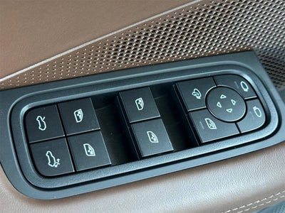 2025 Porsche Macan Macan Electric