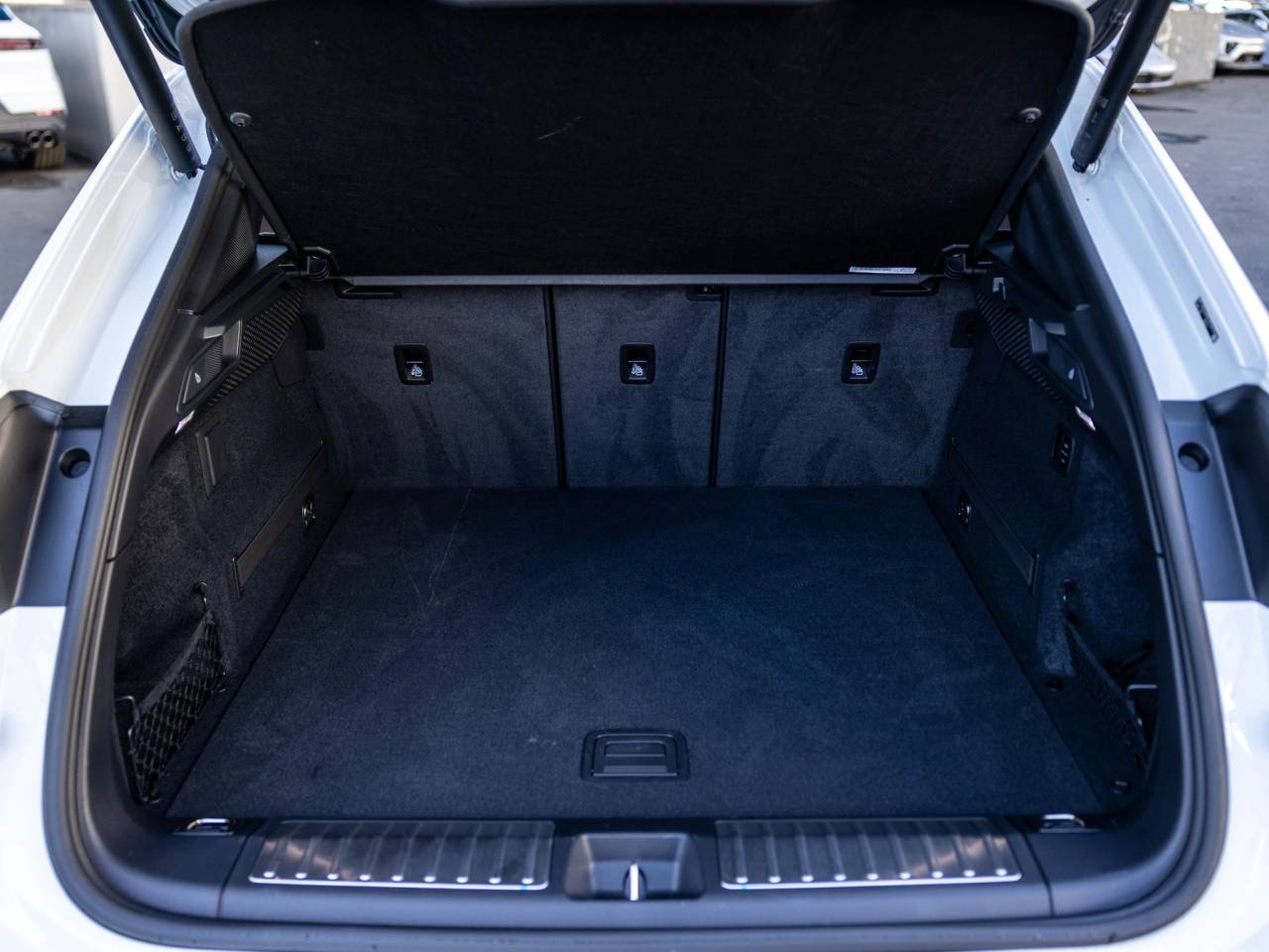 2025 Porsche Macan Macan Electric