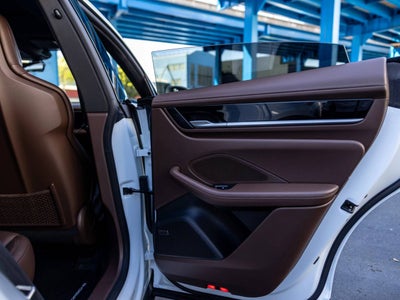 2025 Porsche Macan Macan Electric