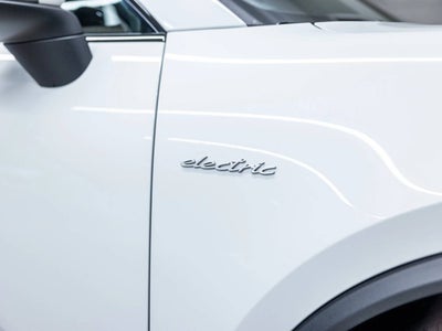 2025 Porsche Macan Macan Electric