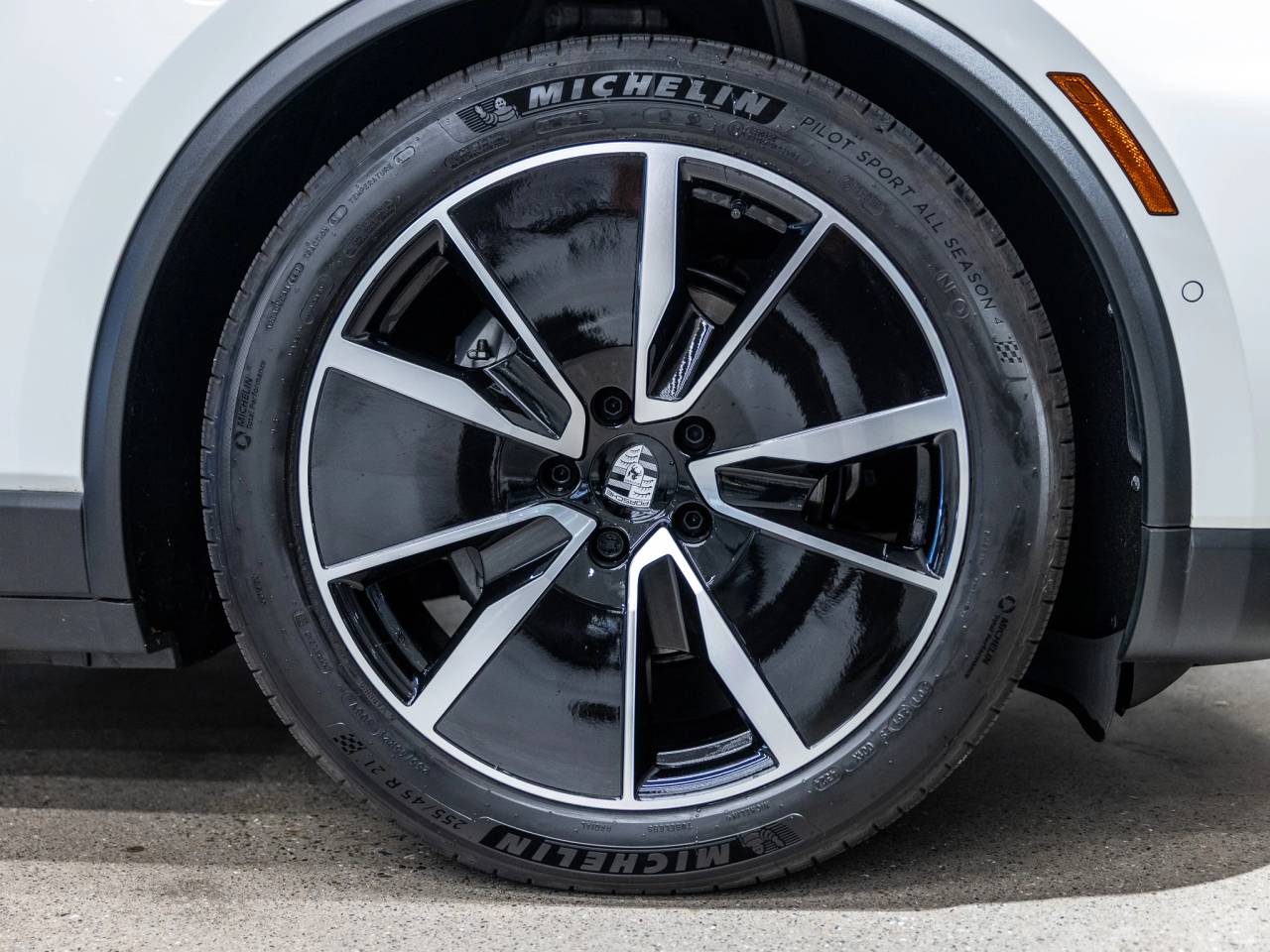 2025 Porsche Macan Macan Electric