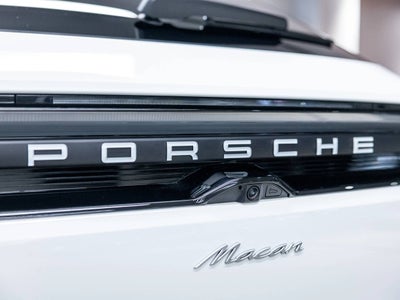 2025 Porsche Macan Macan Electric