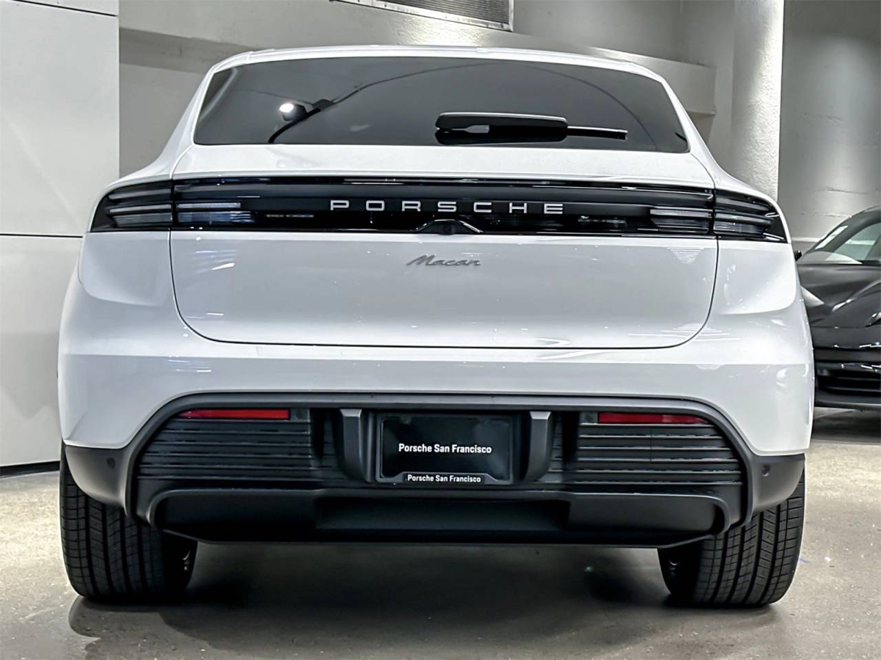 2025 Porsche Macan Macan Electric