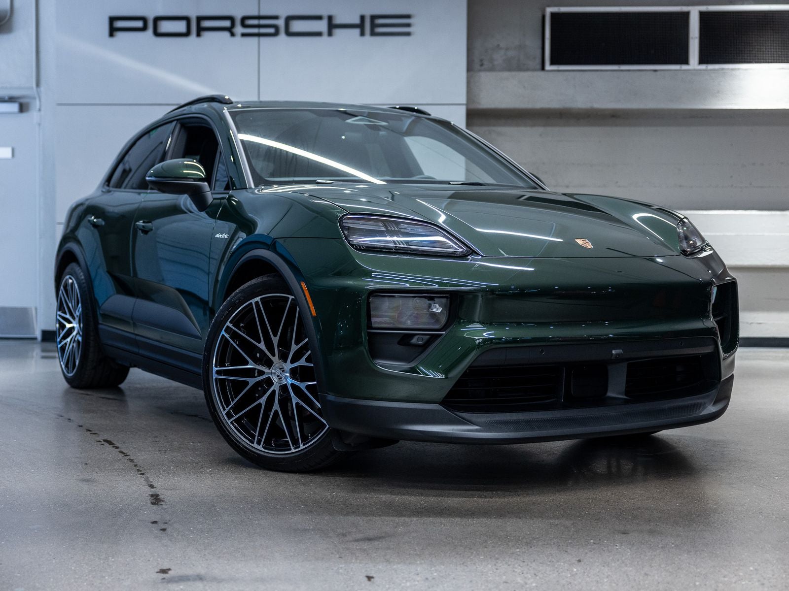2025 Porsche Macan Electric