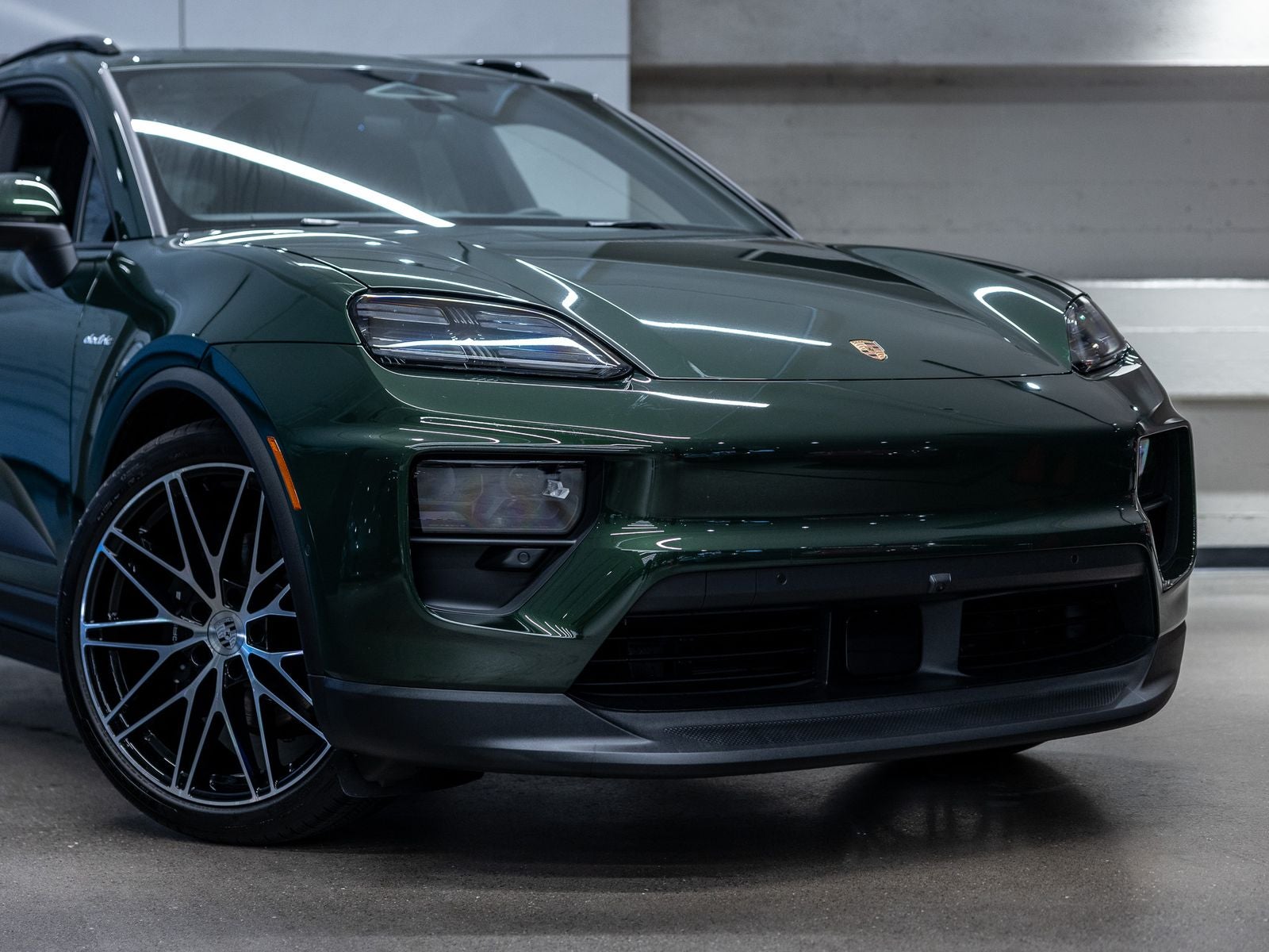 2025 Porsche Macan Electric
