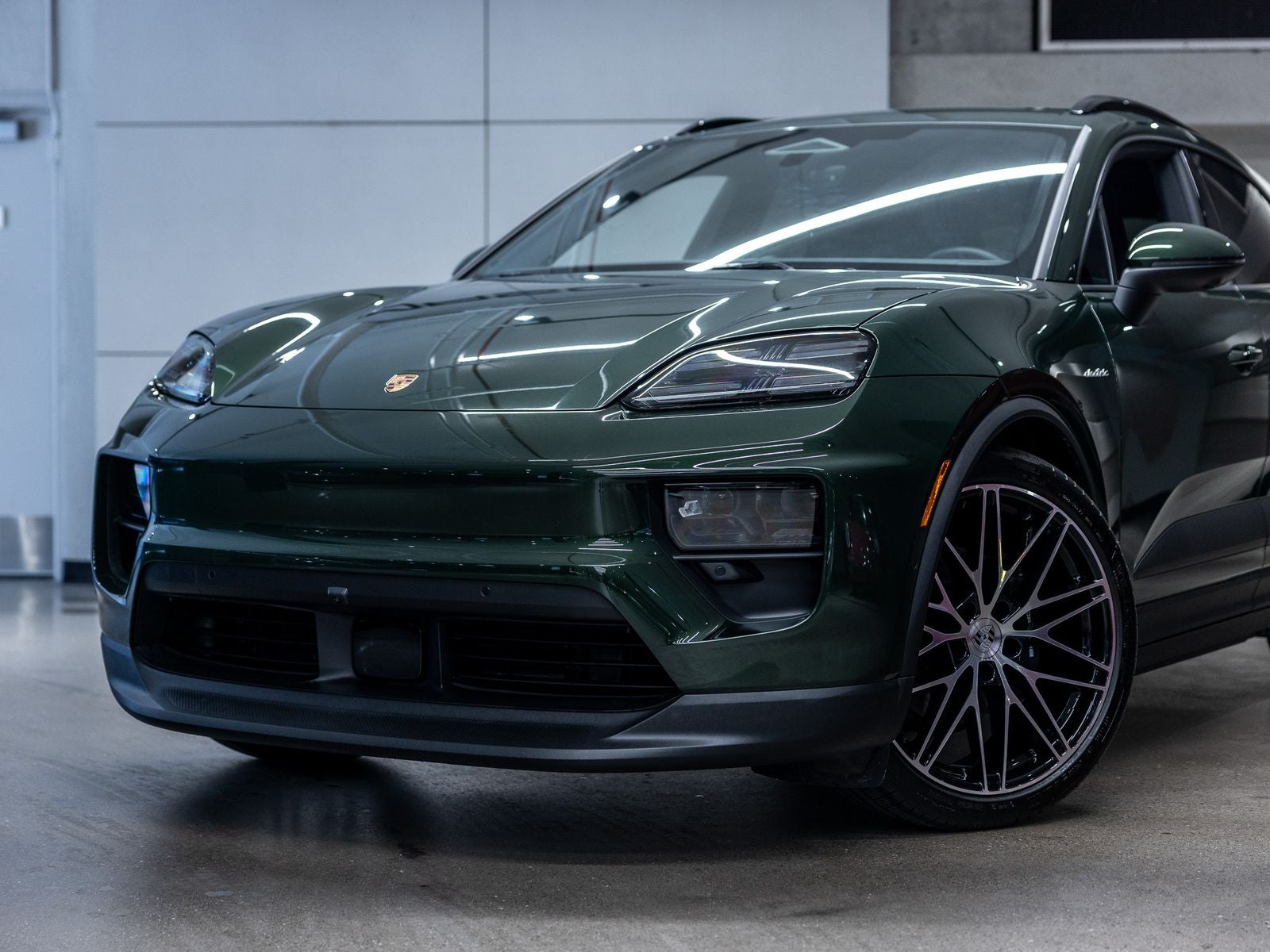 2025 Porsche Macan Electric