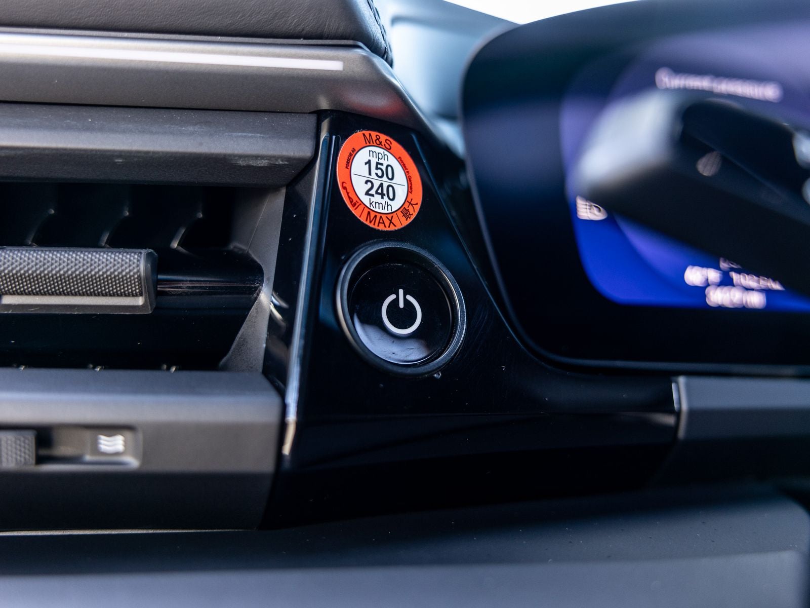 2025 Porsche Macan Electric