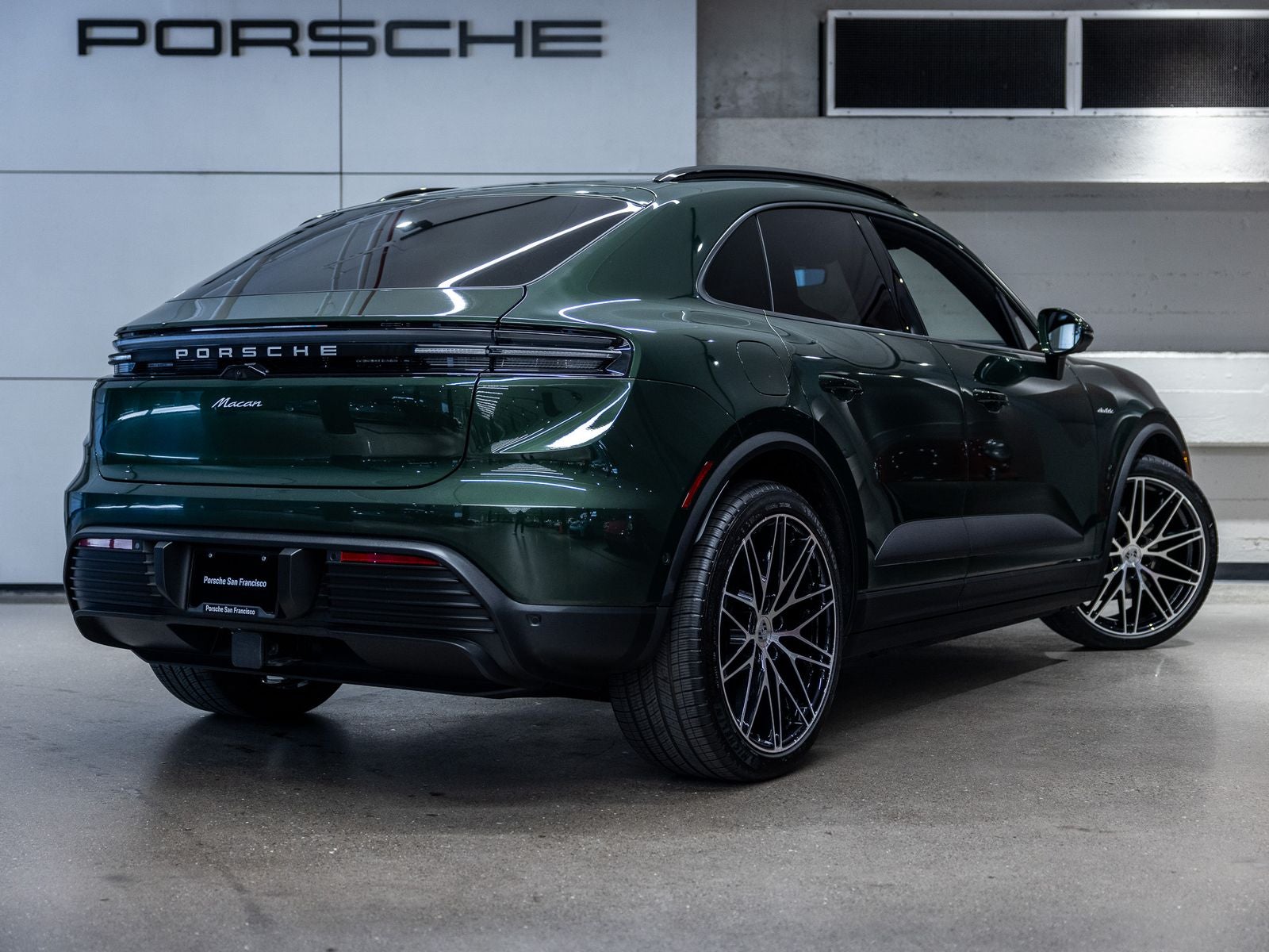 2025 Porsche Macan Electric
