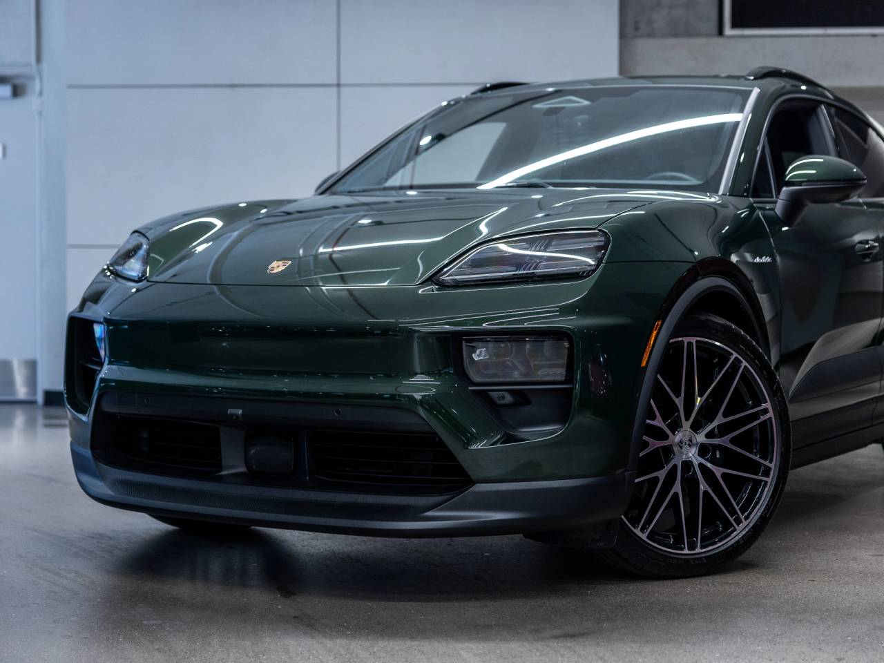 2025 Porsche Macan Electric