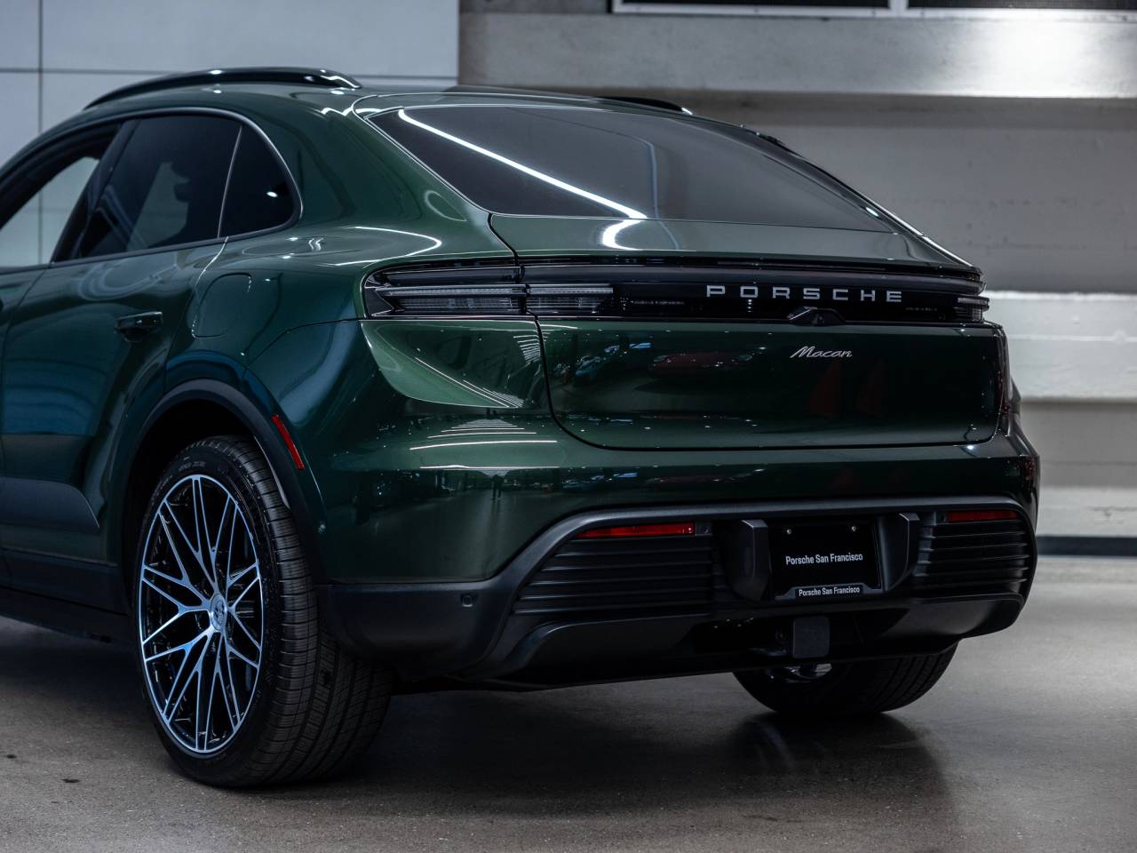2025 Porsche Macan Electric