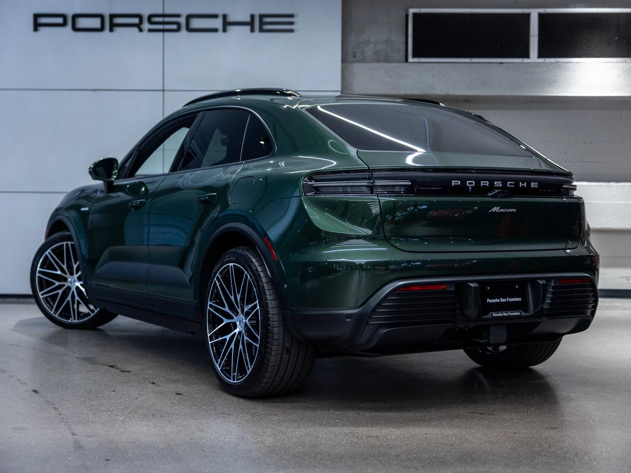 2025 Porsche Macan Electric