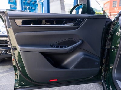 2025 Porsche Macan Electric