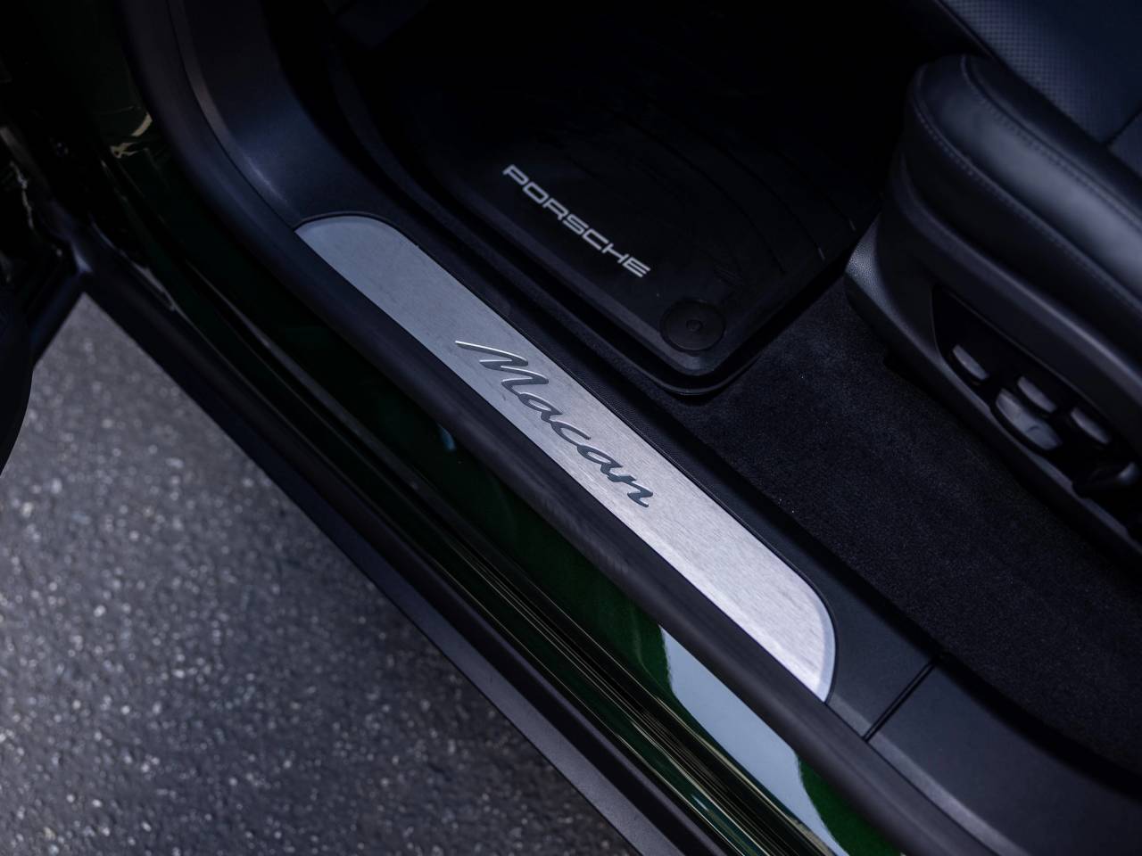 2025 Porsche Macan Electric