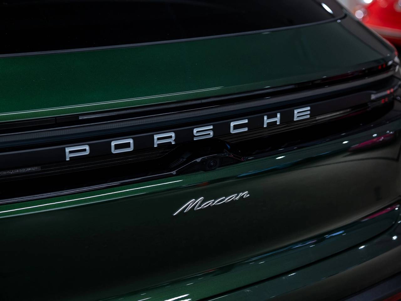 2025 Porsche Macan Electric