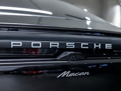 2025 Porsche Macan Macan Electric