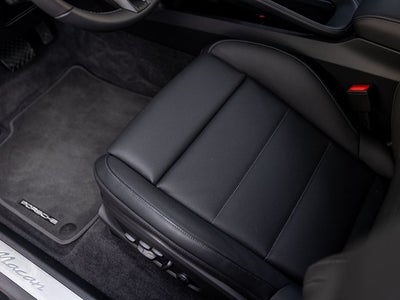 2025 Porsche Macan Macan Electric