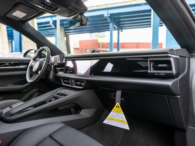 2025 Porsche Macan Macan Electric