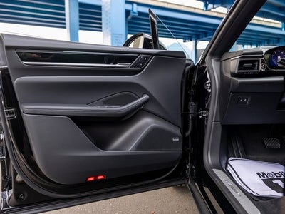 2025 Porsche Macan Macan Electric