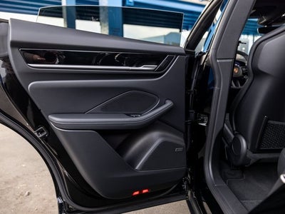 2025 Porsche Macan Macan Electric