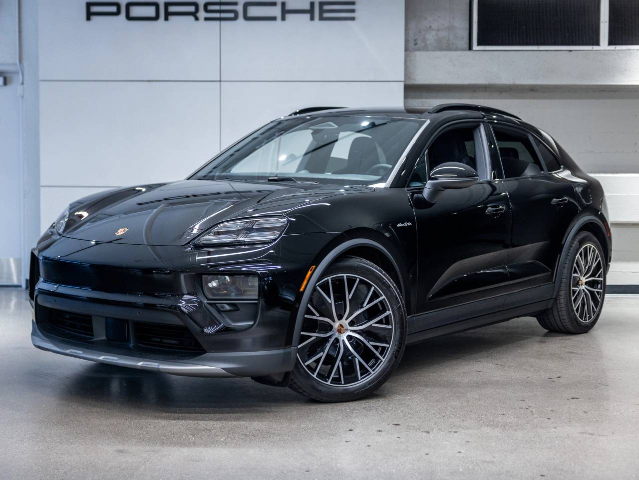 2025 Porsche Macan Macan Electric