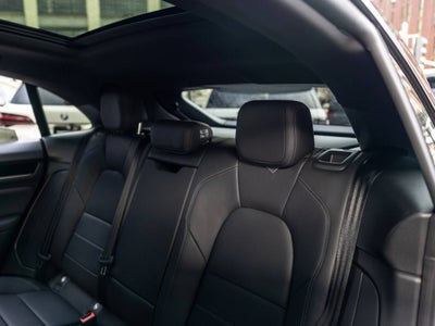 2025 Porsche Macan Macan Electric