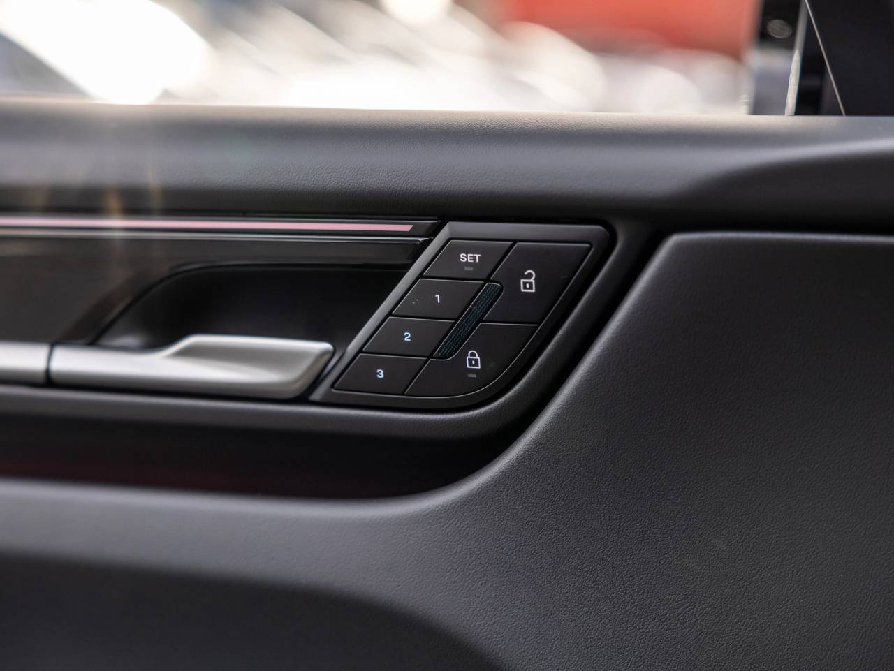 2025 Porsche Macan Macan Electric