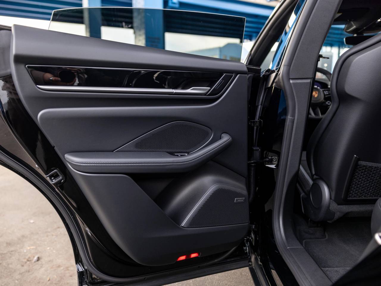 2025 Porsche Macan Macan Electric