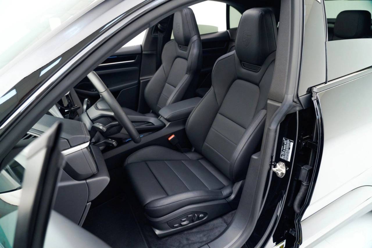 2025 Porsche Macan Macan Electric