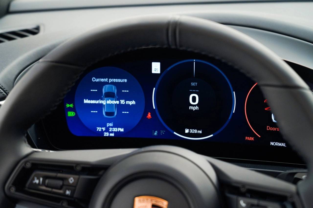 2025 Porsche Macan Macan Electric