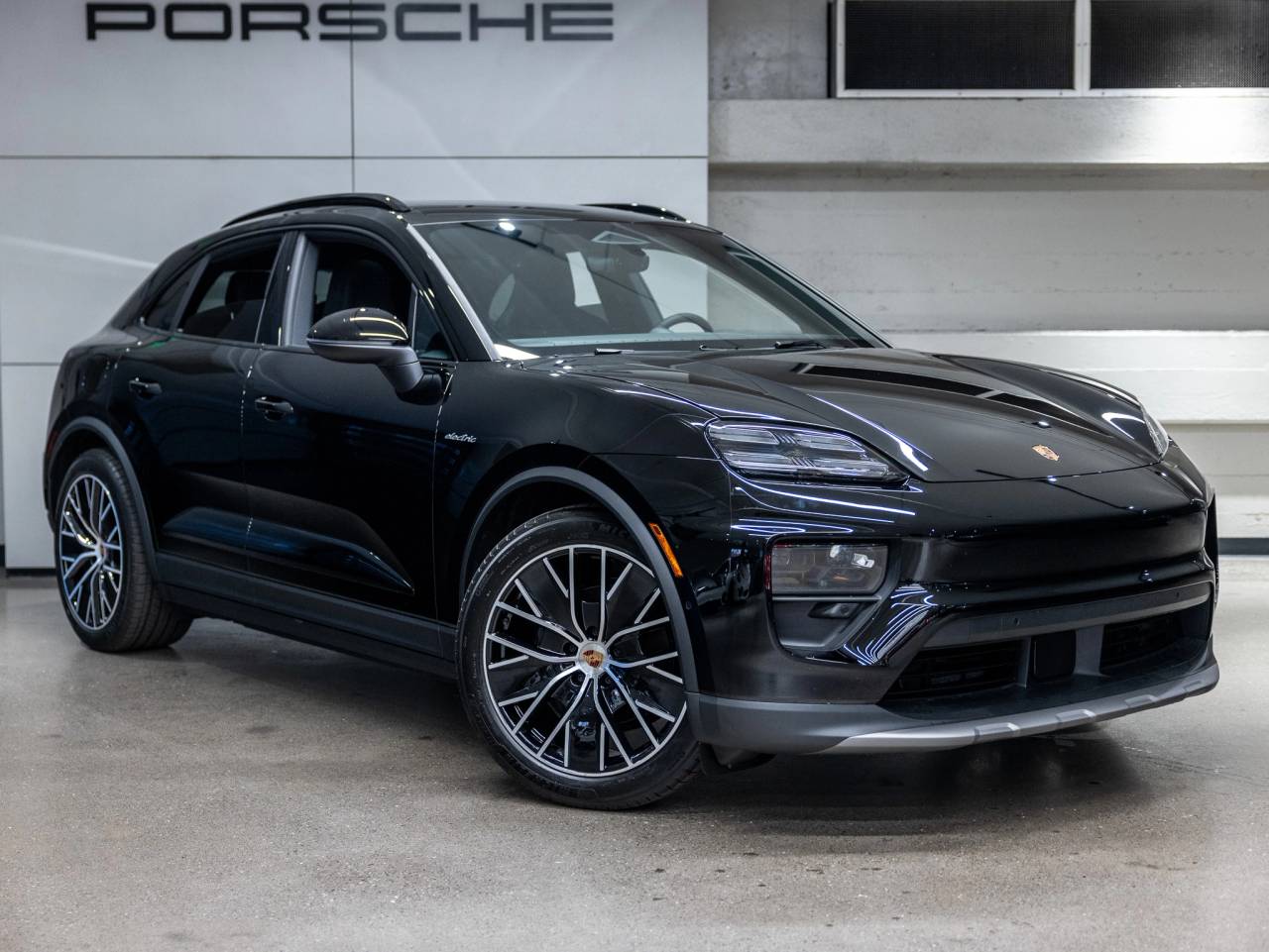 2025 Porsche Macan Macan Electric